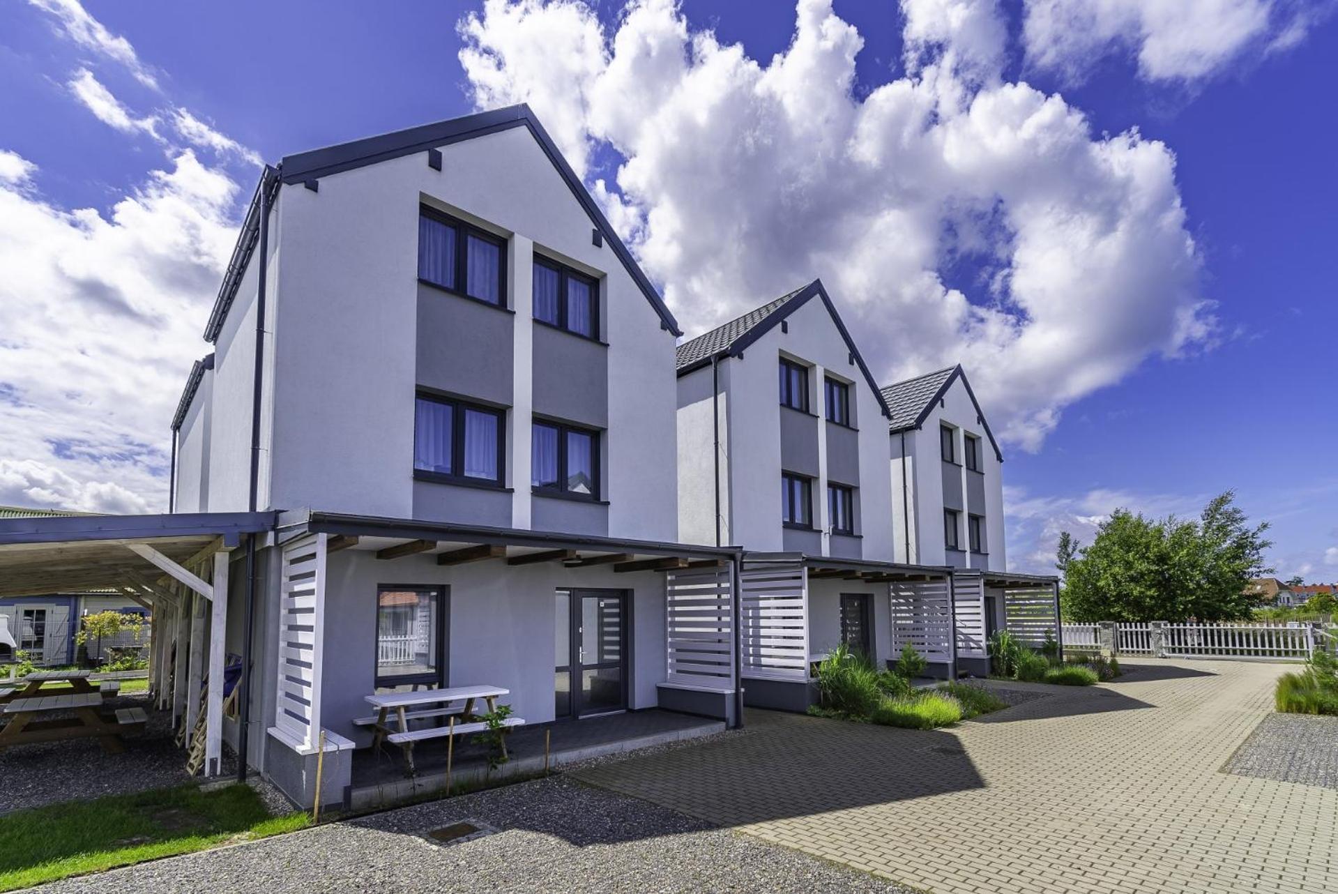 רבאל Frajda Domki - Apartamenty 6-Osobowe - Salon I Dwie Sypialnie Oraz Studia 4-Osobowe - Pokoj Z Aneksem Kuchennym מראה חיצוני תמונה