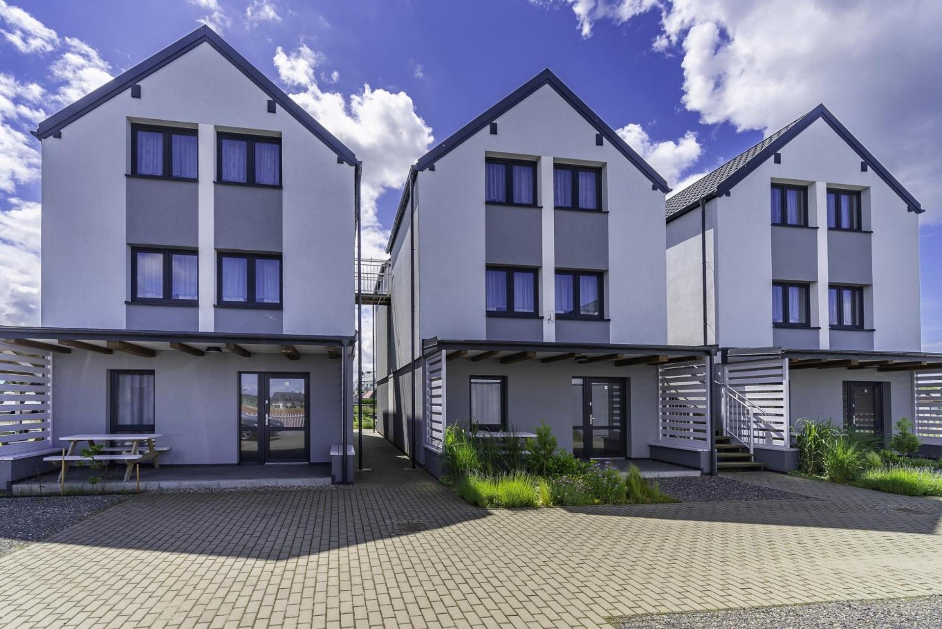 רבאל Frajda Domki - Apartamenty 6-Osobowe - Salon I Dwie Sypialnie Oraz Studia 4-Osobowe - Pokoj Z Aneksem Kuchennym מראה חיצוני תמונה